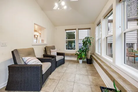 1070 Emma Street Ashland OR 97520