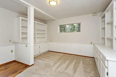 1070 Emma Street Ashland OR 97520