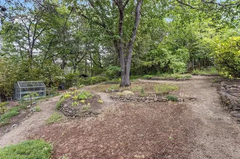 1070 Emma Street Ashland OR 97520
