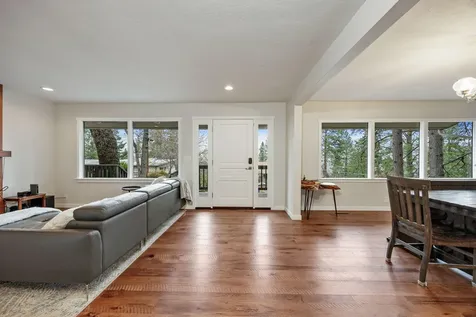 1070 Emma Street Ashland OR 97520