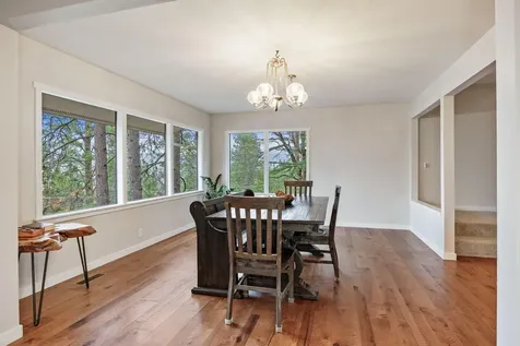 1070 Emma Street Ashland OR 97520