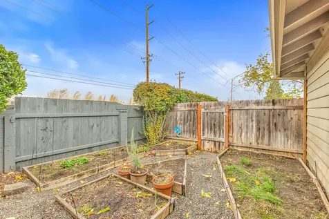 1702 Willow Glen Way Medford OR 97504