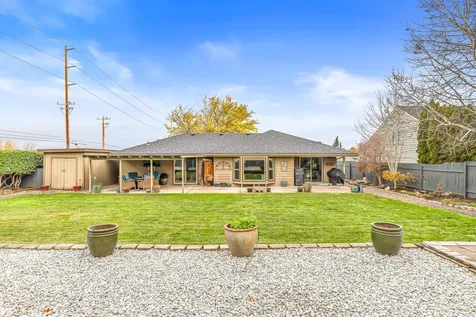 1702 Willow Glen Way Medford OR 97504