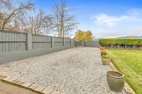 1702 Willow Glen Way Medford OR 97504