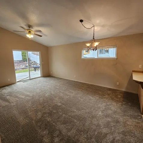3514 SW Reindeer Avenue Redmond OR 97756