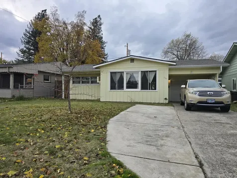 940 S Ivy Street Medford OR 97501