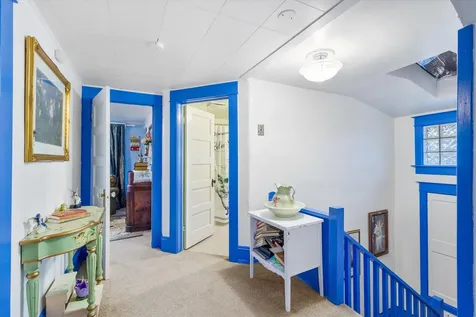 210 W 1st Street Phoenix OR 97535