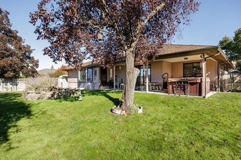 2861 Clairmont Court Medford OR 97504