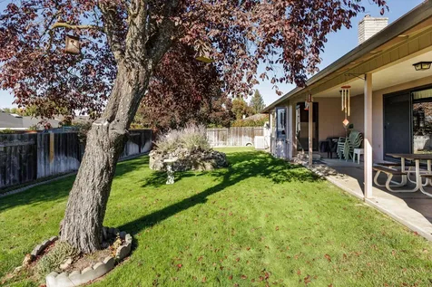 2861 Clairmont Court Medford OR 97504
