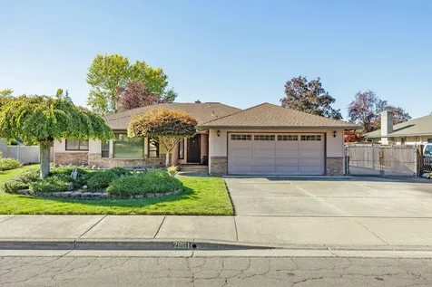 2861 Clairmont Court Medford OR 97504