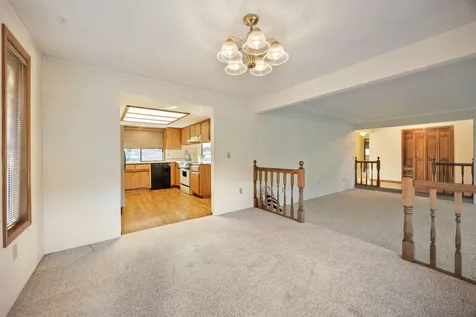 2861 Clairmont Court Medford OR 97504