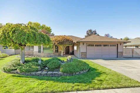 2861 Clairmont Court Medford OR 97504