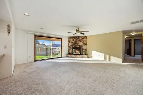 2861 Clairmont Court Medford OR 97504