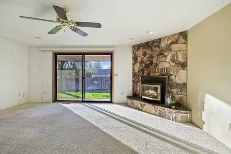 2861 Clairmont Court Medford OR 97504