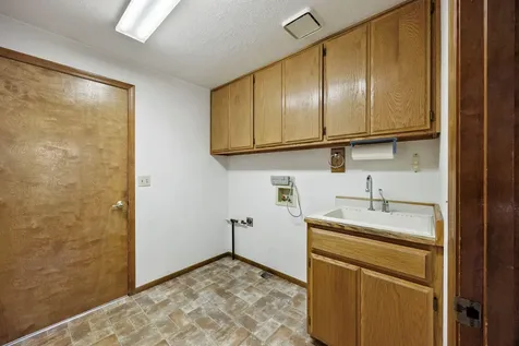 2861 Clairmont Court Medford OR 97504