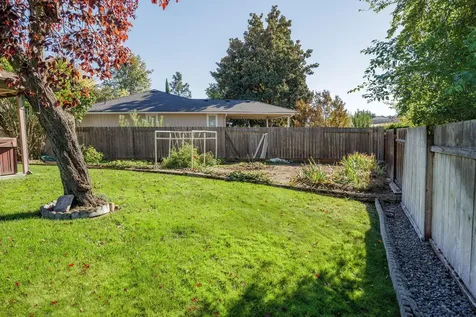 2861 Clairmont Court Medford OR 97504