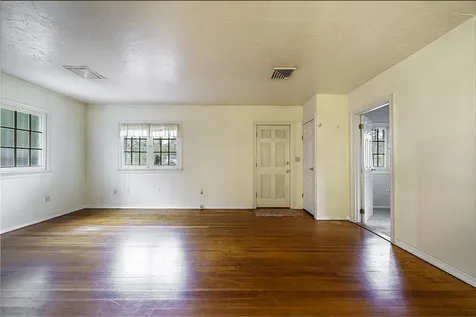 1210 NW Lawnridge Avenue Grants Pass OR 97526