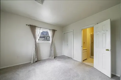 1210 NW Lawnridge Avenue Grants Pass OR 97526