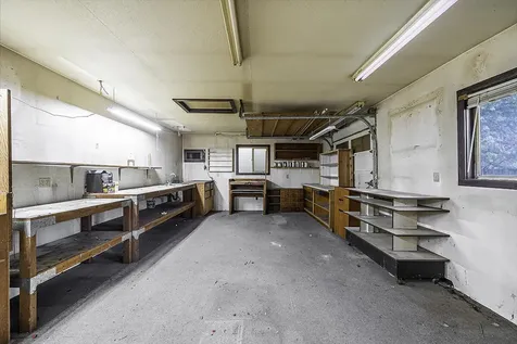 1210 NW Lawnridge Avenue Grants Pass OR 97526