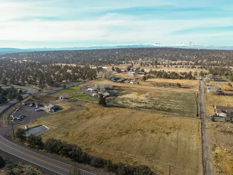 65605 61st Street Bend OR 97703