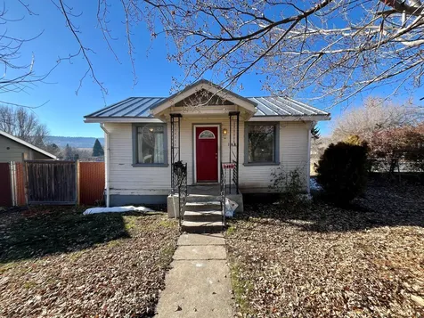 1442 Pleasant Avenue Klamath Falls OR 97601