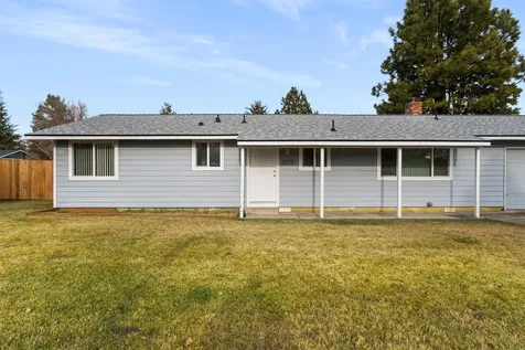 2673 SW Evergreen Avenue Redmond OR 97756