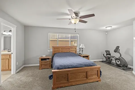 338 Cherry Wood Eagle Point OR 97524