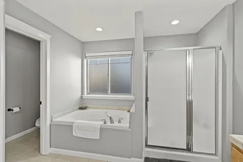 338 Cherry Wood Eagle Point OR 97524