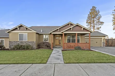 338 Cherry Wood Eagle Point OR 97524