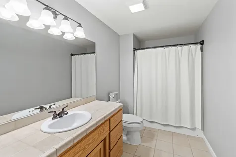 338 Cherry Wood Eagle Point OR 97524