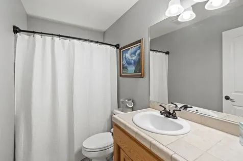 338 Cherry Wood Eagle Point OR 97524