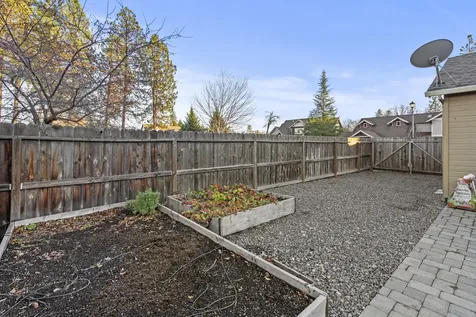 338 Cherry Wood Eagle Point OR 97524