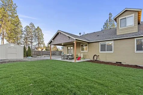 338 Cherry Wood Eagle Point OR 97524