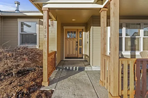 338 Cherry Wood Eagle Point OR 97524