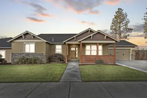 338 Cherry Wood Eagle Point OR 97524