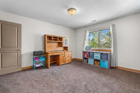 2648 SW 25th Street Redmond OR 97756