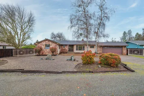 244 Swarthout Drive Grants Pass OR 97527