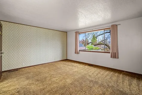 244 Swarthout Drive Grants Pass OR 97527