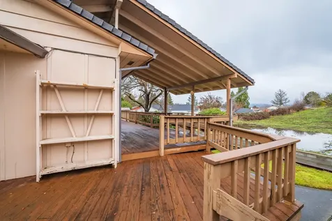 244 Swarthout Drive Grants Pass OR 97527