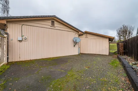 244 Swarthout Drive Grants Pass OR 97527