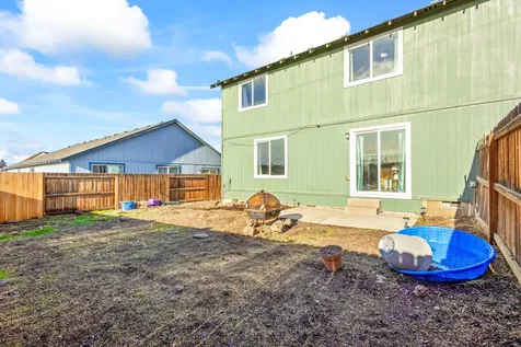 336 SE Leisek Way Madras OR 97741