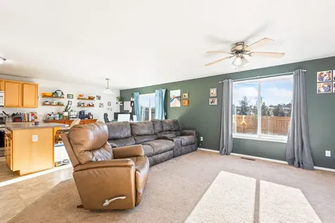 336 SE Leisek Way Madras OR 97741