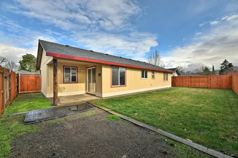 436 Mace Road Medford OR 97501