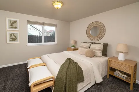 2058 NW 21st Court Redmond OR 97756