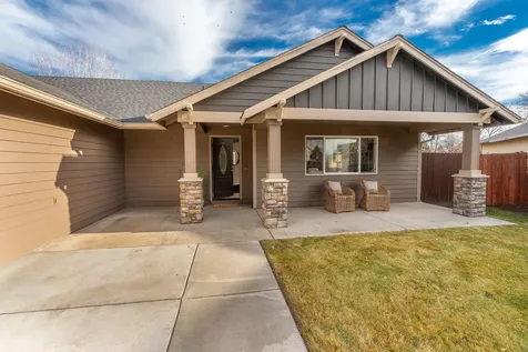 2058 NW 21st Court Redmond OR 97756