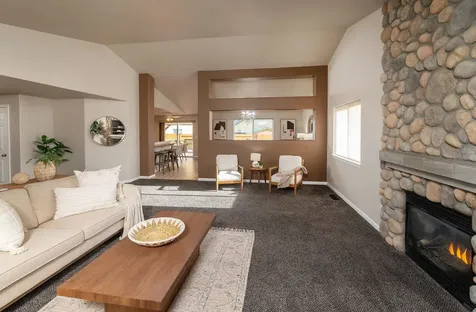 2058 NW 21st Court Redmond OR 97756