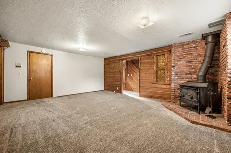 62255 Wallace Road Bend OR 97701