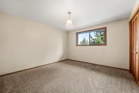 62255 Wallace Road Bend OR 97701