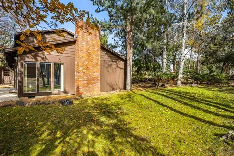 62255 Wallace Road Bend OR 97701