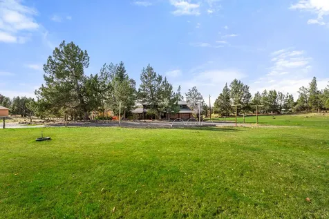 62255 Wallace Road Bend OR 97701